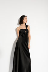 Vestido Negro Elegante de Un Tirante: Un Clásico Reinventado