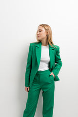 Pantalón verde con blazer a juego