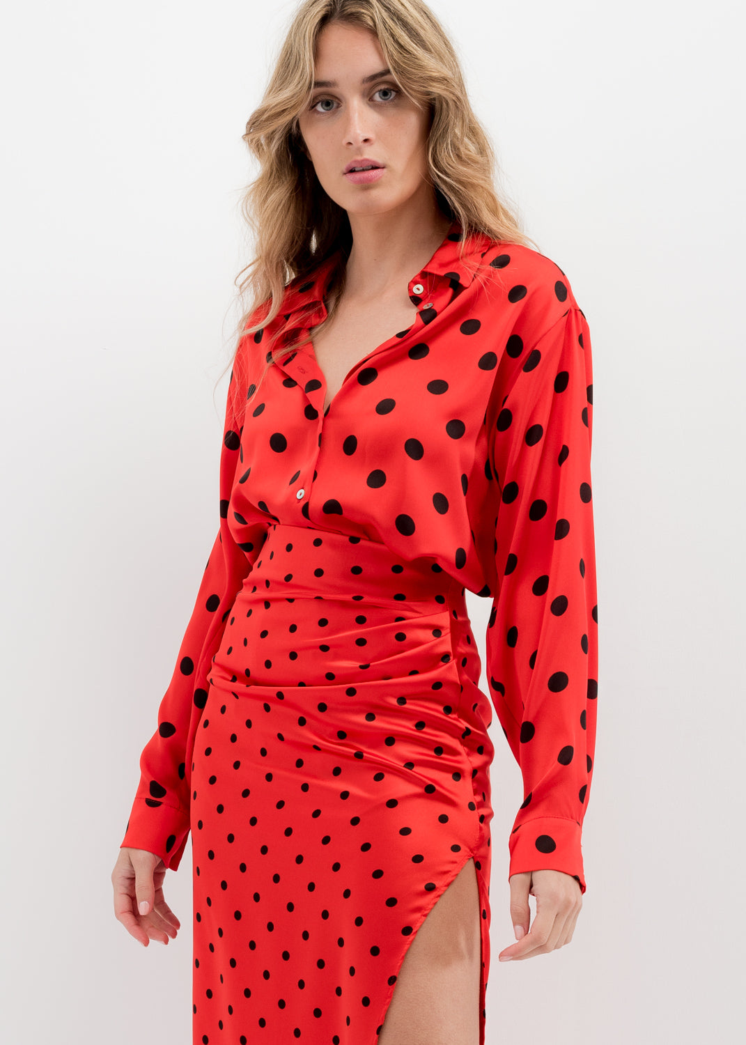 Falda midi lunares